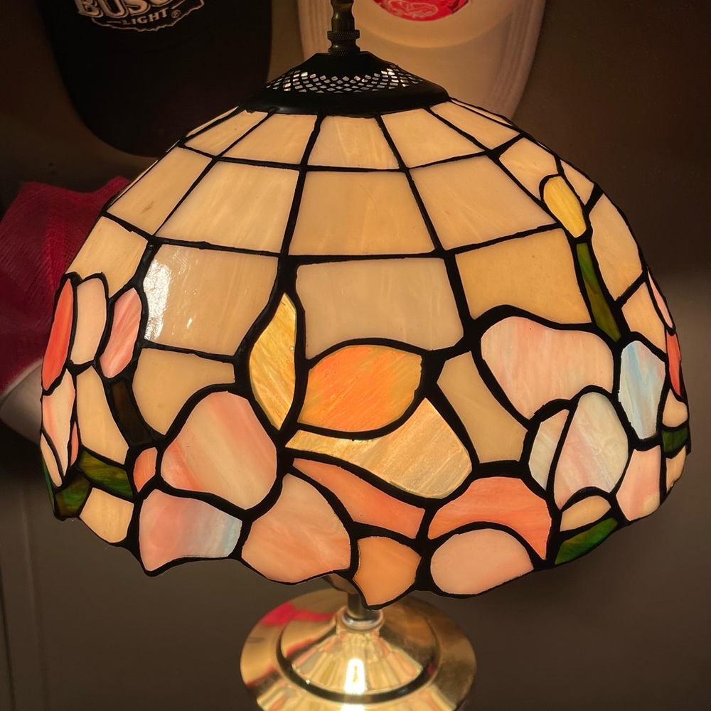 Tiffany Designs Stained Glass Table Lamp Shade in Peach, Green, Cream - Picture 3 of 3